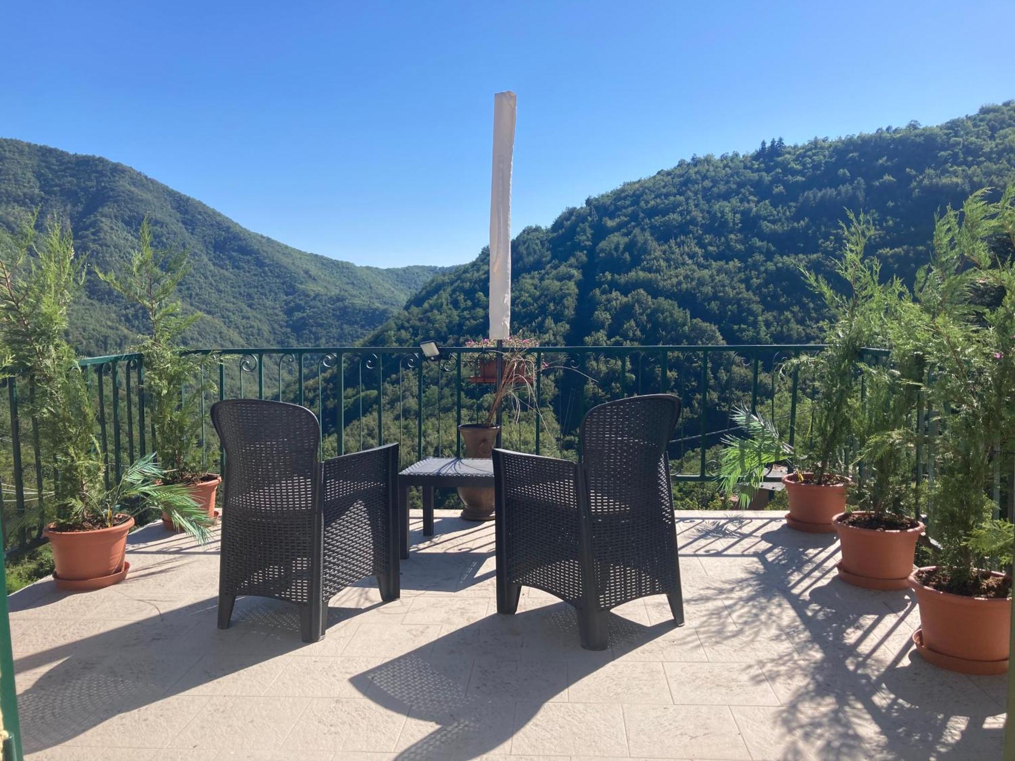 Camere E Accoglienza La Casa Della Nonna Borzonasca Exterior foto