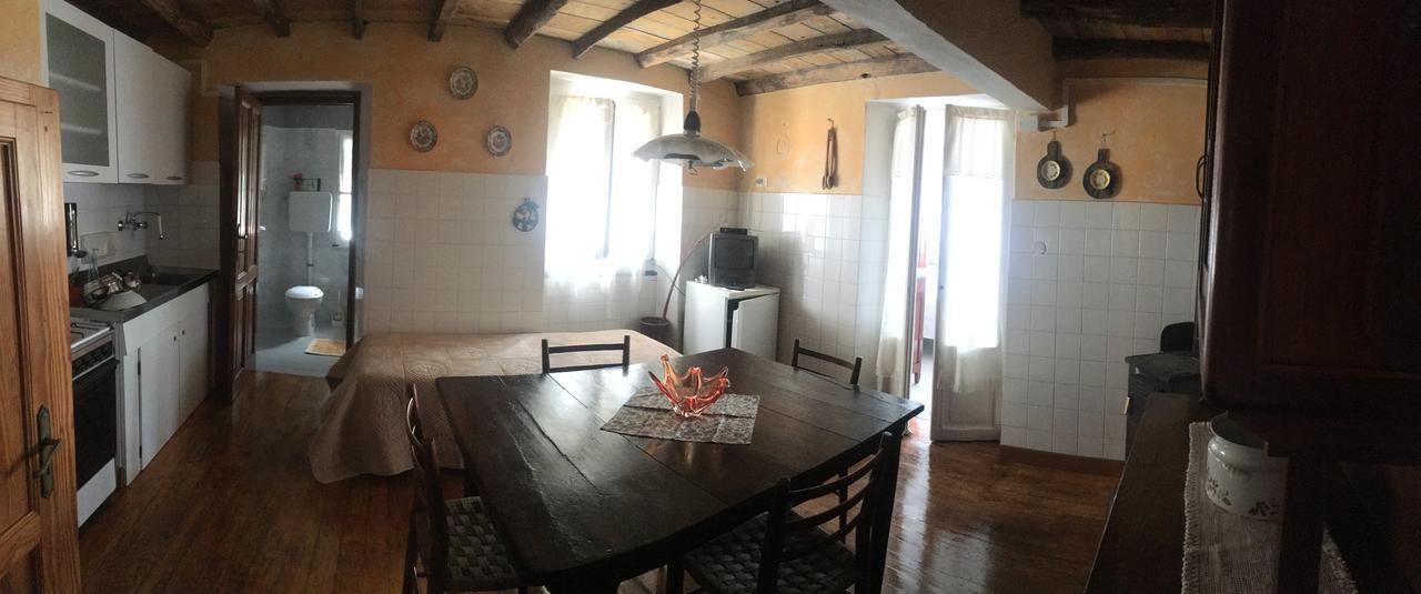 Camere E Accoglienza La Casa Della Nonna Borzonasca Exterior foto